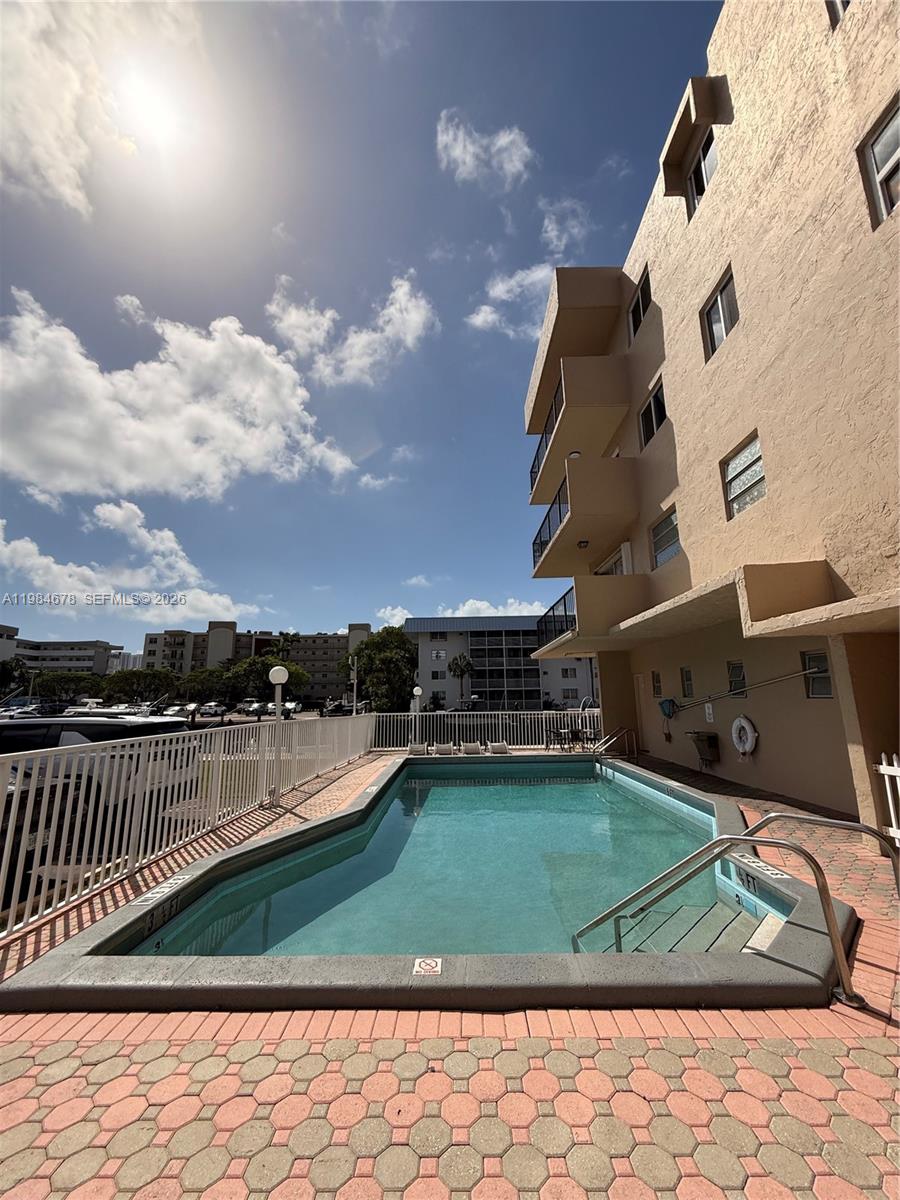 WATERWAY ISLES CONDO - Residential