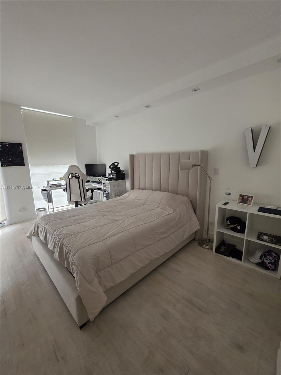 TERRACES NORTH TURNBERRY - Residential