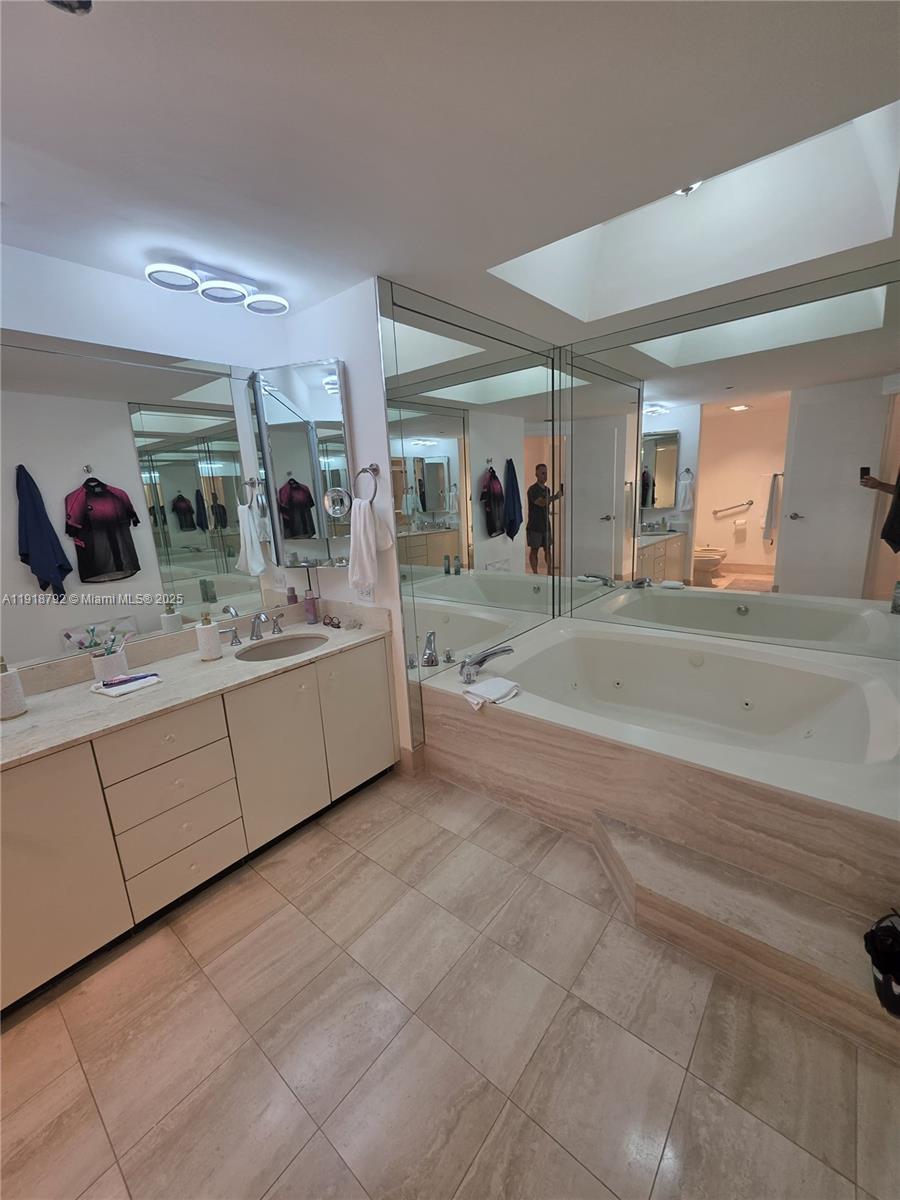 TERRACES NORTH TURNBERRY - Residential