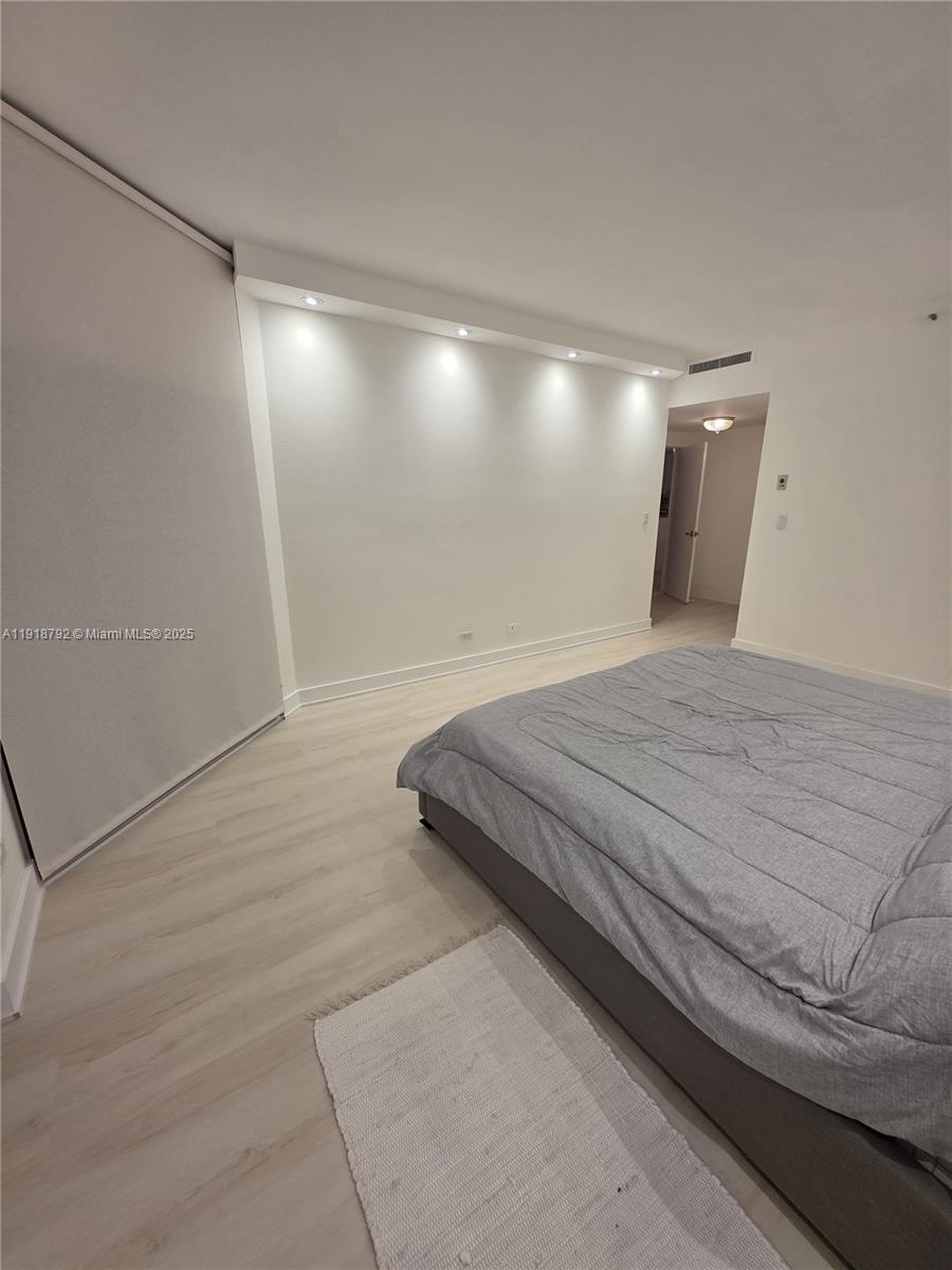 TERRACES NORTH TURNBERRY - Residential