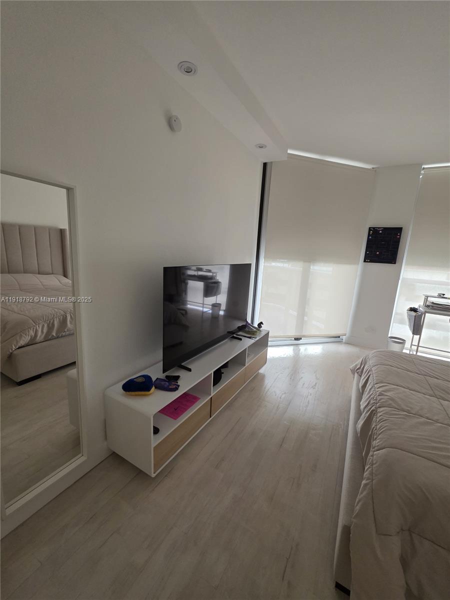 TERRACES NORTH TURNBERRY - Residential