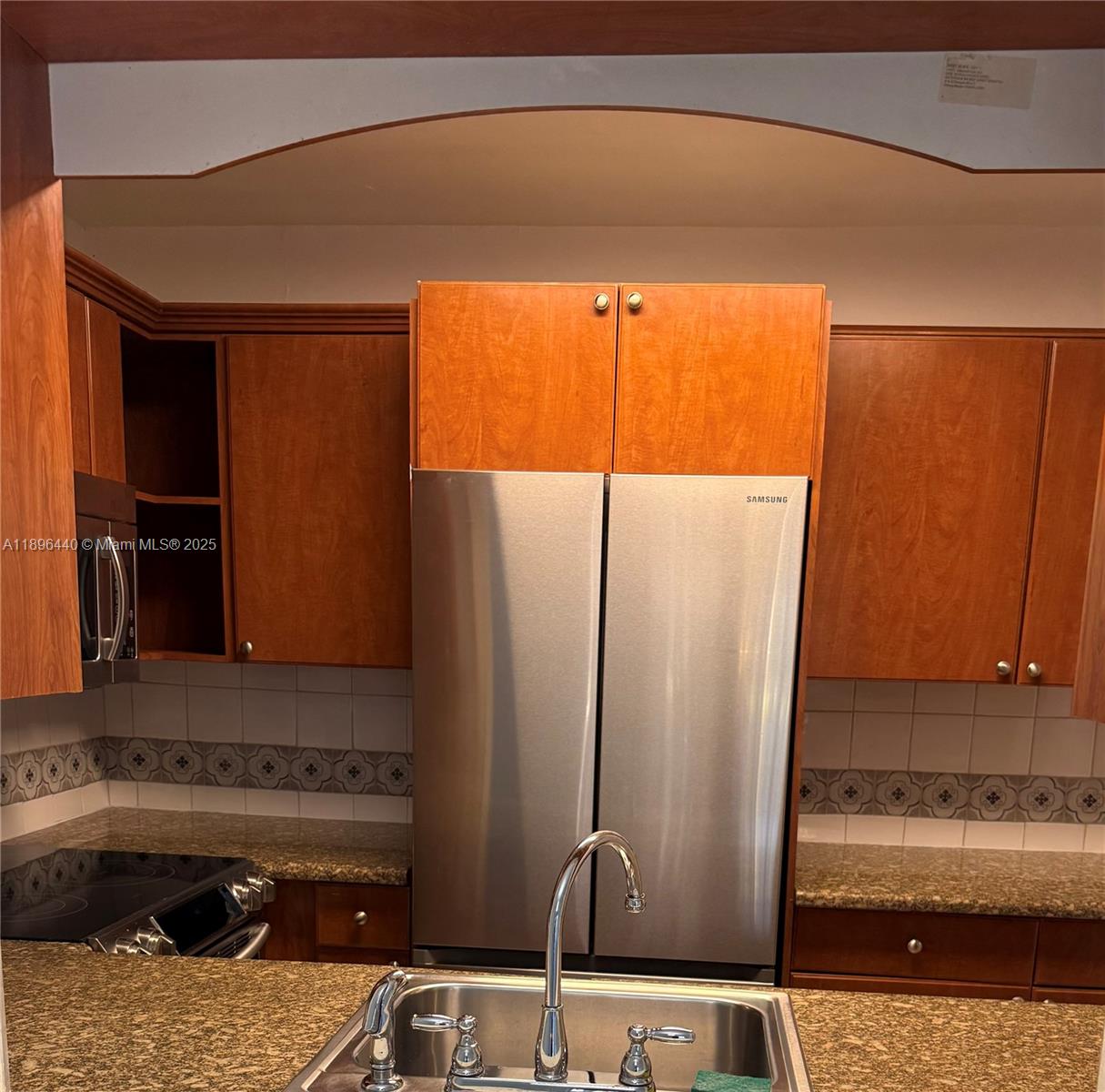 SILVER PALMS AT DADELAND - Residential