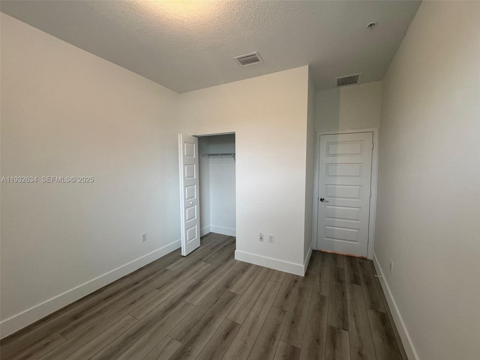 HIGHLAND AT PARK CENTRAL - Residential