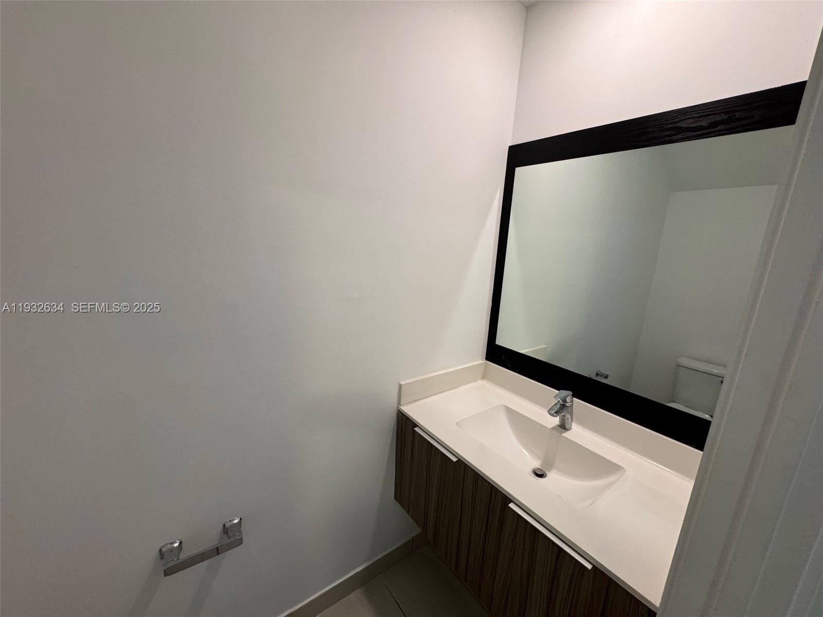 HIGHLAND AT PARK CENTRAL - Residential