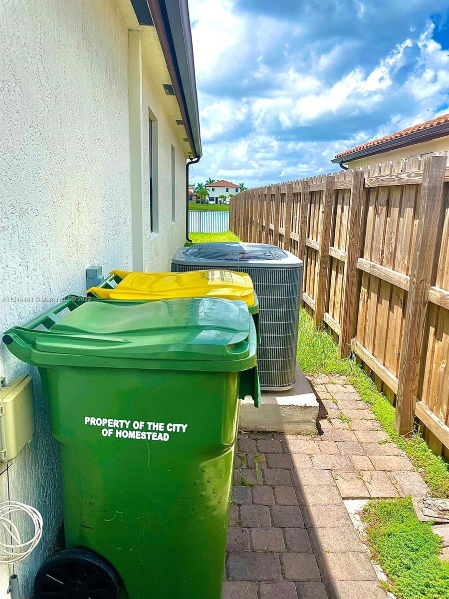 KINGMAN COMMONS - Residential