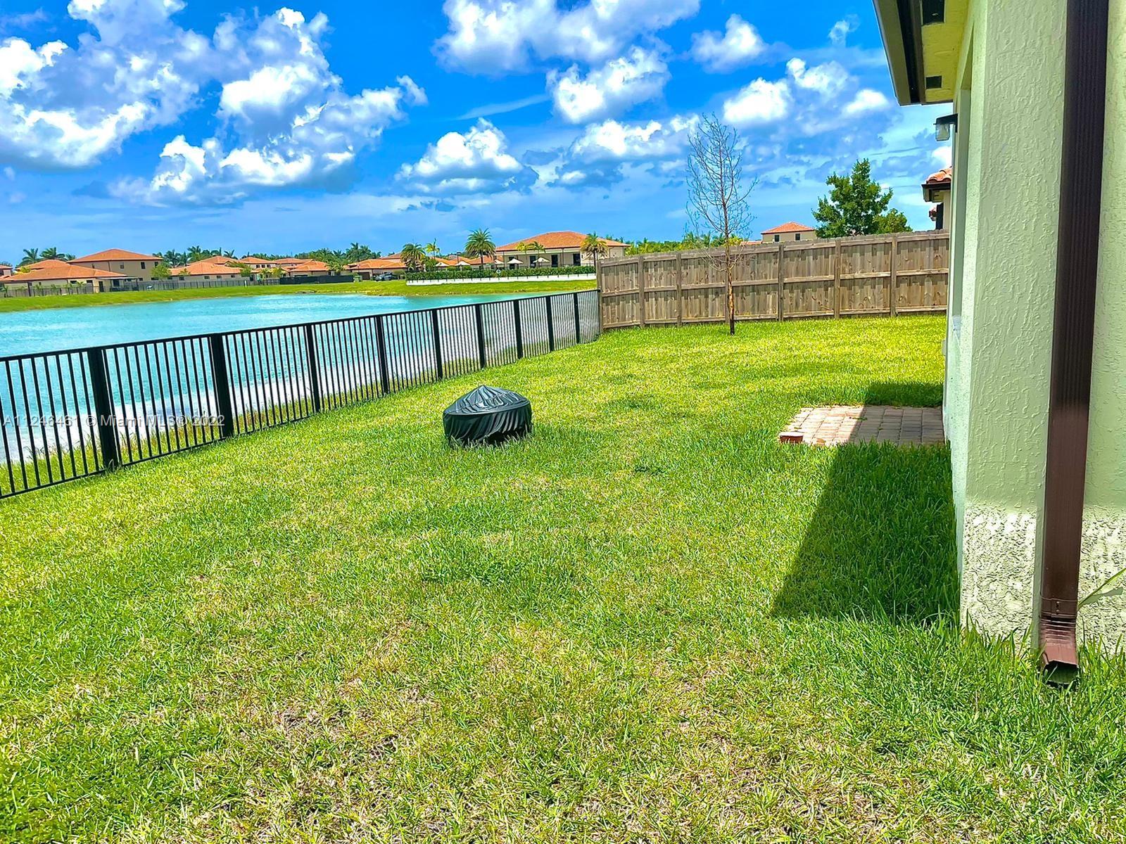 KINGMAN COMMONS - Residential