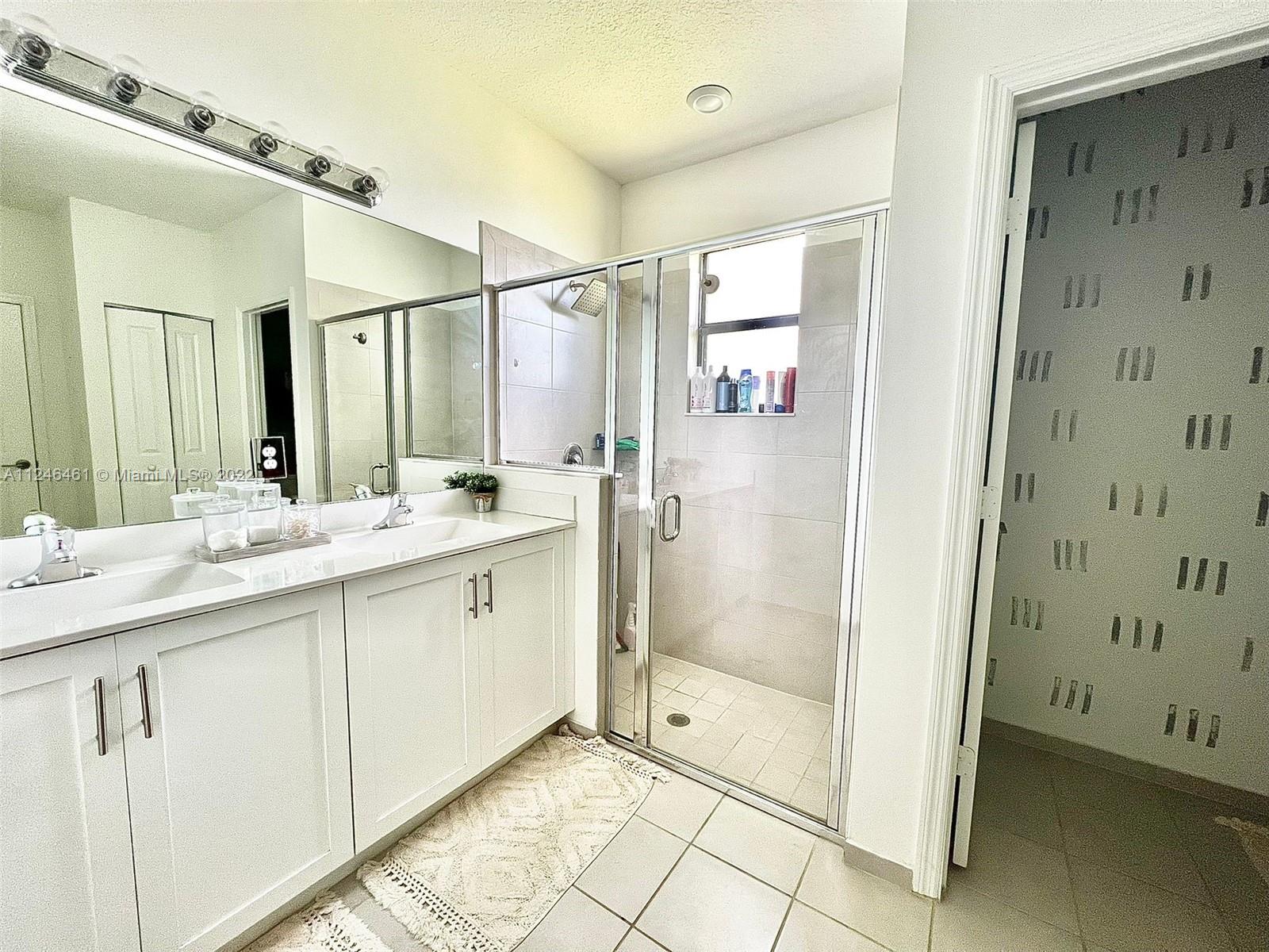 KINGMAN COMMONS - Residential