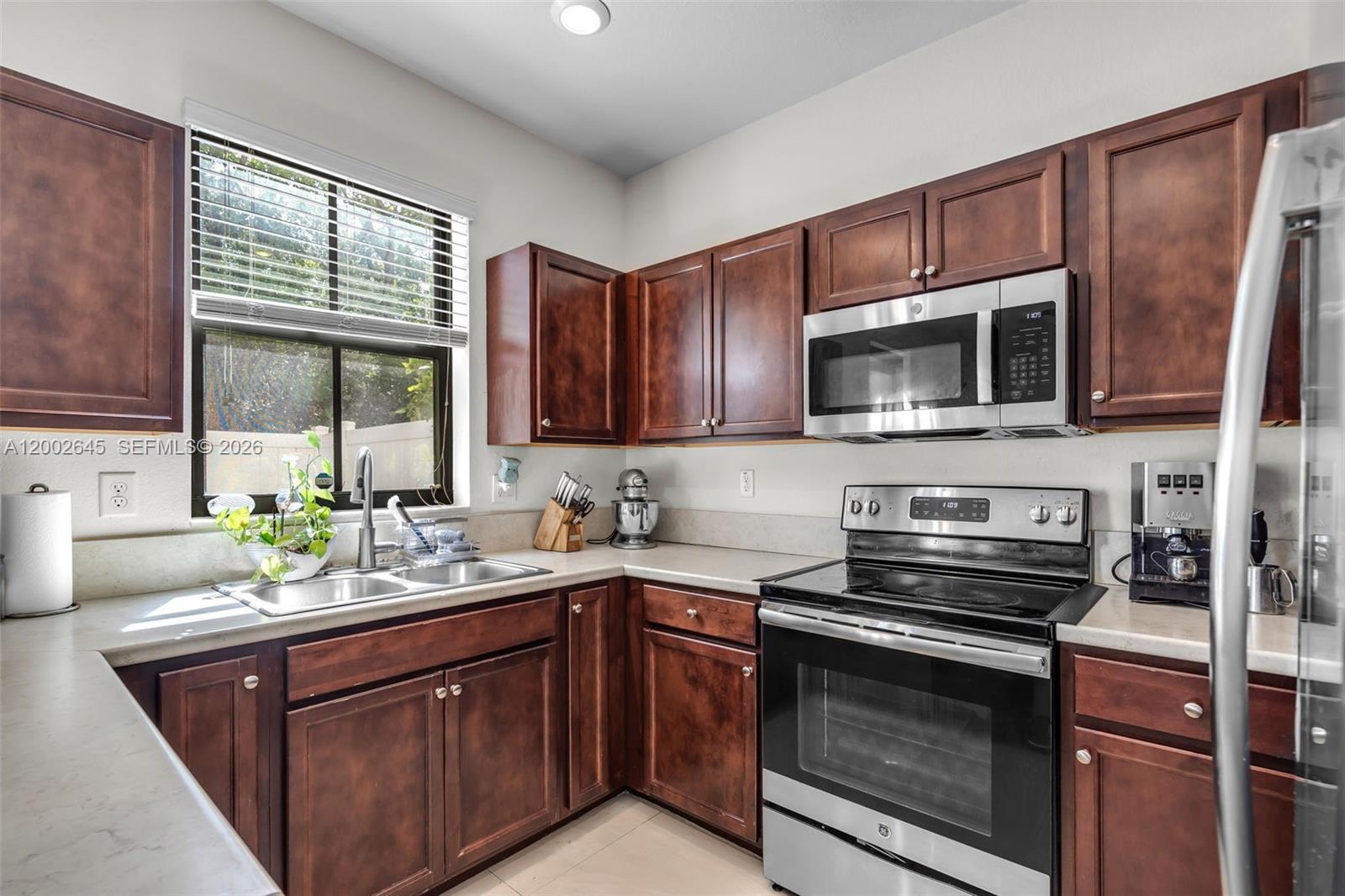 AQUABELLA SECTION ONE - Residential