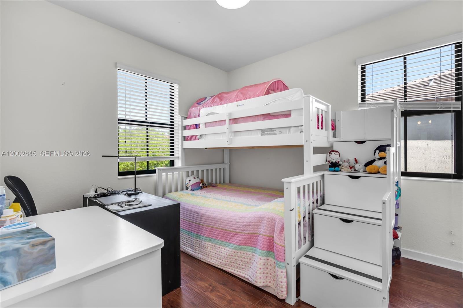 AQUABELLA SECTION ONE - Residential