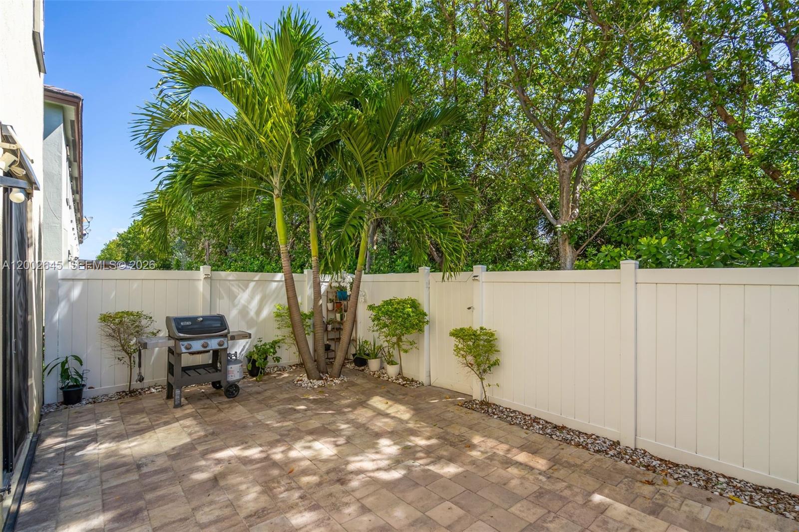 AQUABELLA SECTION ONE - Residential