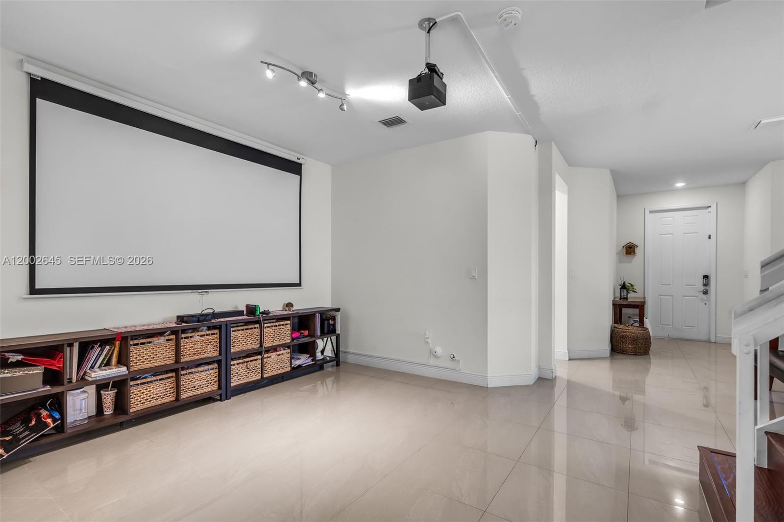 AQUABELLA SECTION ONE - Residential