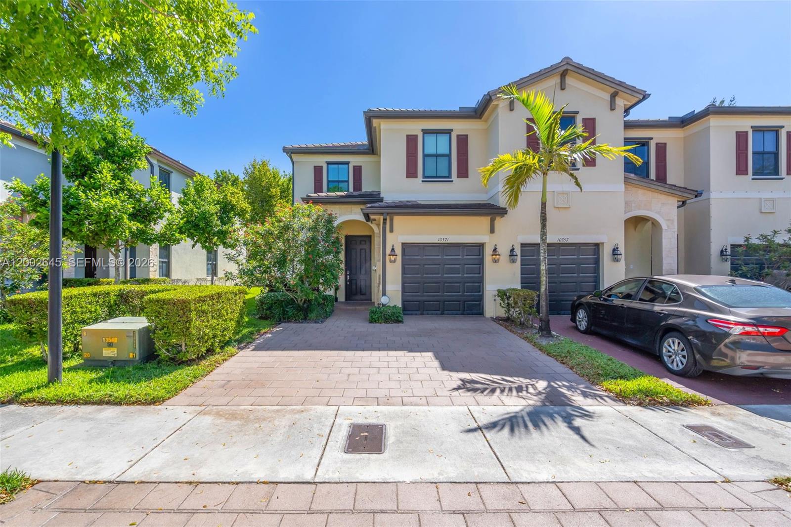 AQUABELLA SECTION ONE - Residential