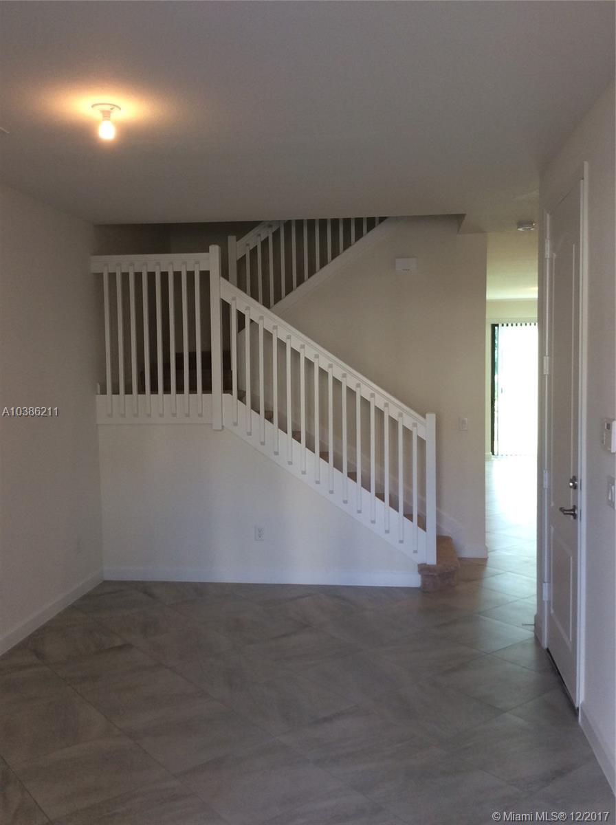 FLAVOR PICT TOWNHOMES PUD - Residential Lease