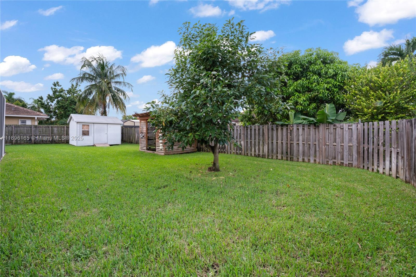 LANDING SOUTH - Residential