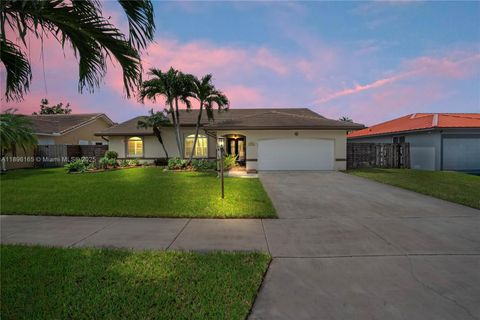 15806 SW 144th Pl Miami FL 33177