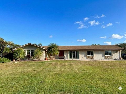 Photo of 4801 SW 202nd Ave, Southwest Ranches, FL 33332 (MLS # A11973181)