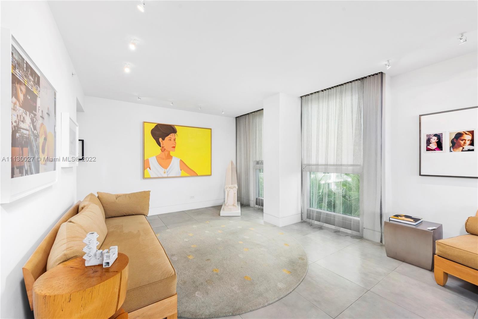 AZURE CONDO - Residential