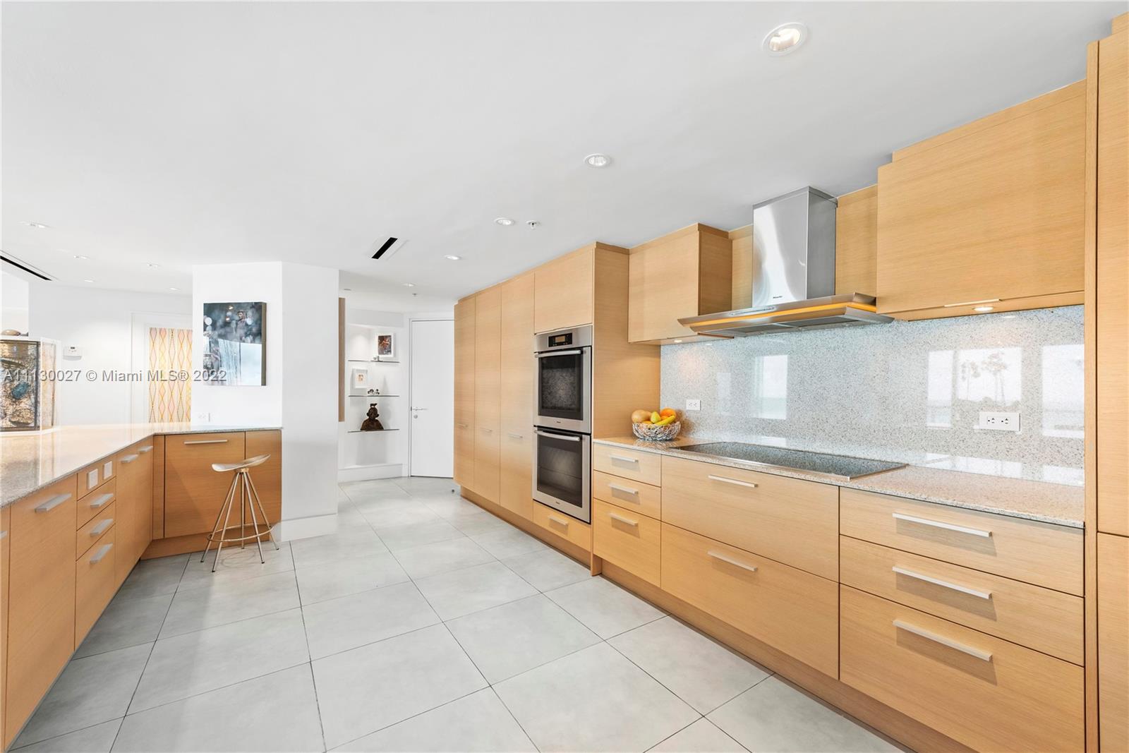 AZURE CONDO - Residential