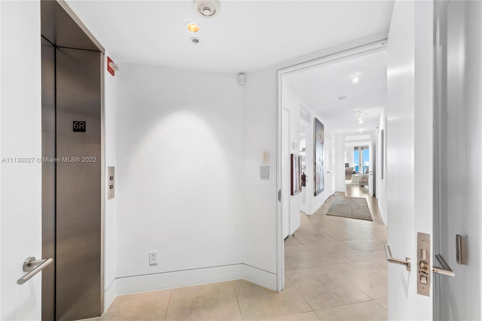 AZURE CONDO - Residential