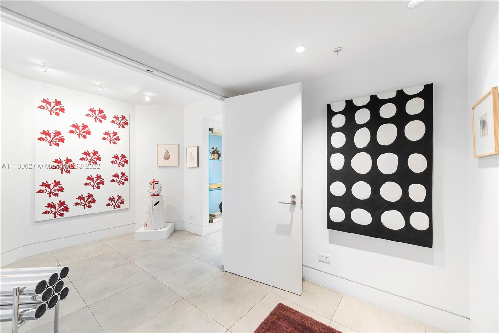 AZURE CONDO - Residential