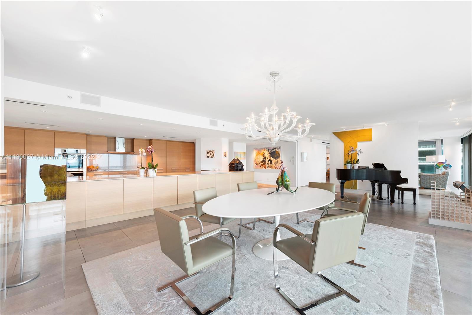 AZURE CONDO - Residential