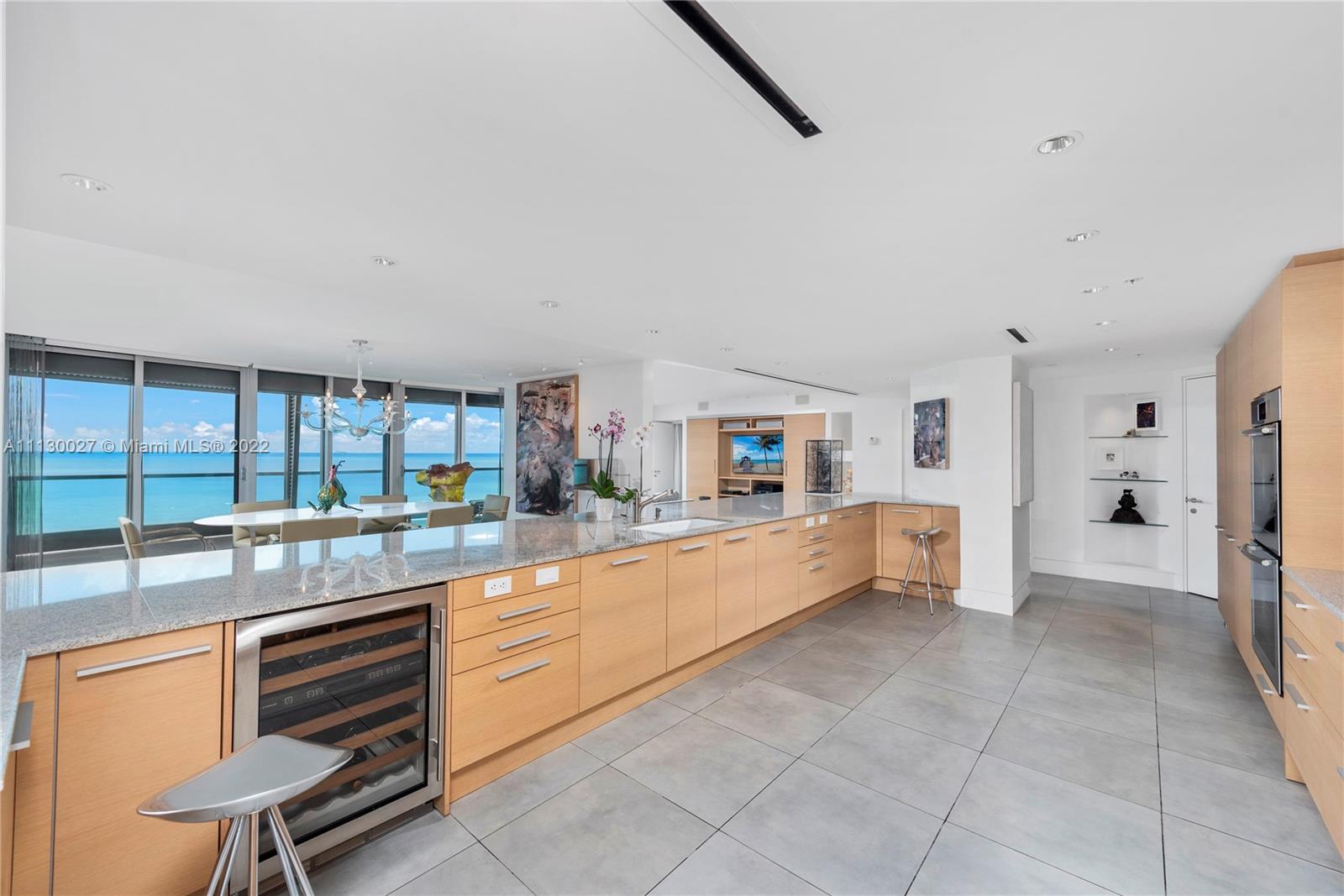 AZURE CONDO - Residential