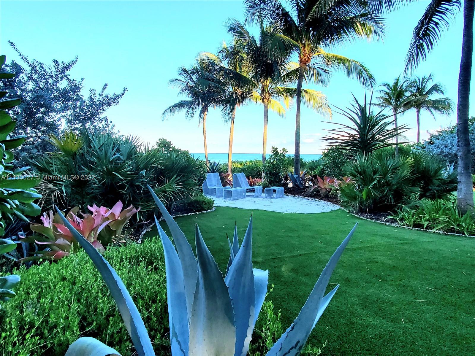 AZURE CONDO - Residential