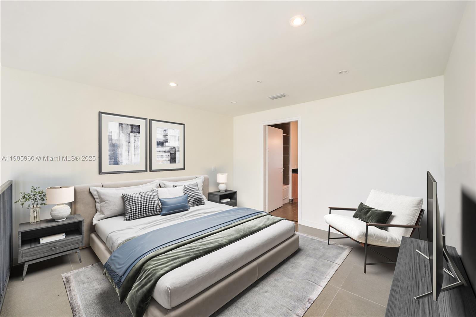 MET 1 CONDO - Residential