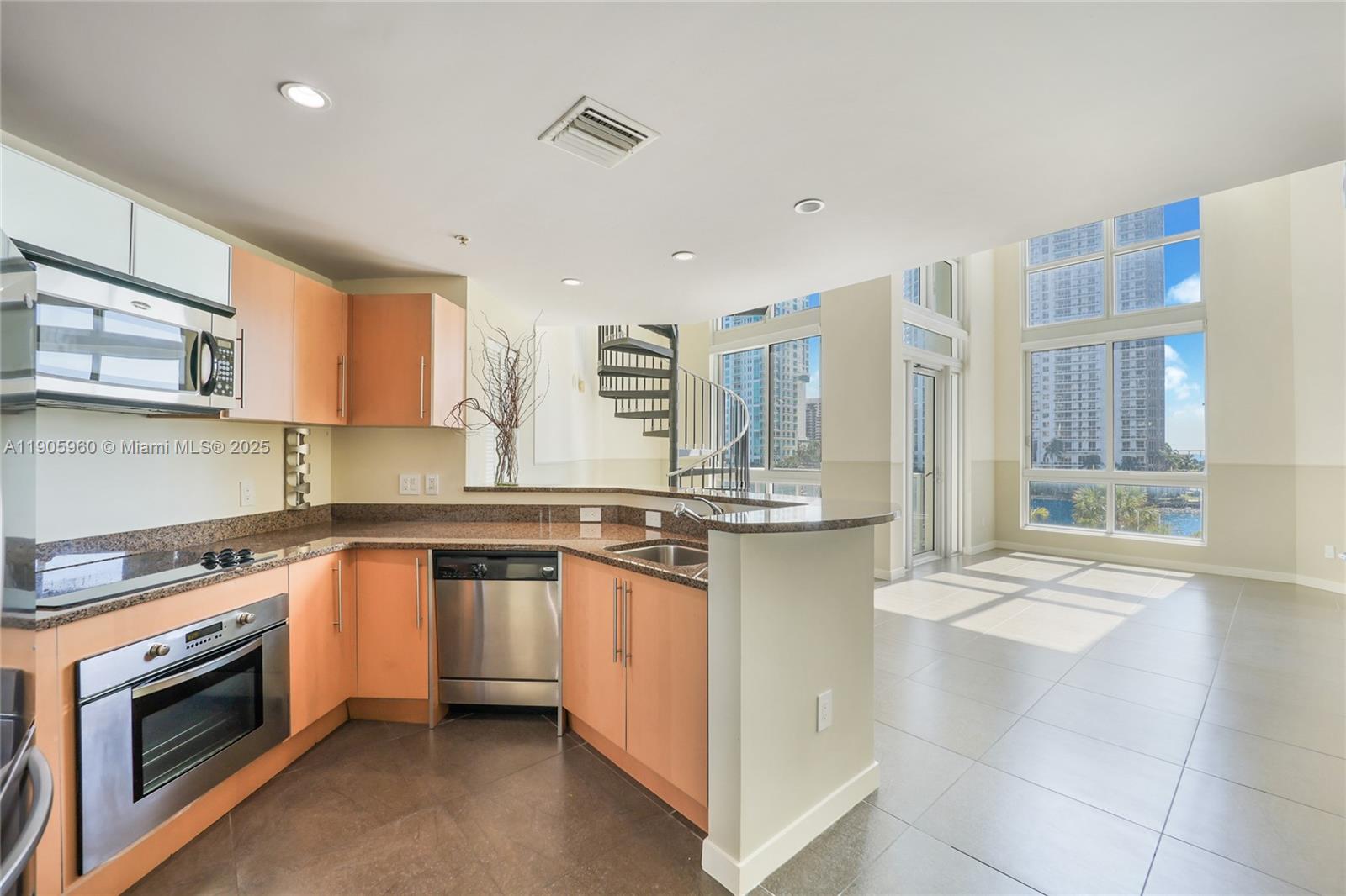 300 S Biscayne Blvd L-414