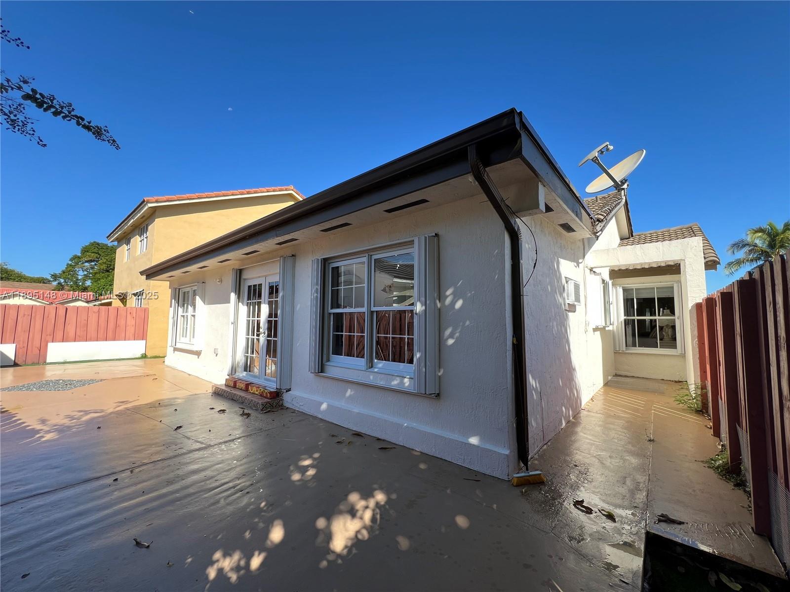 SHOMA HOMES AT KENDALL - Residential