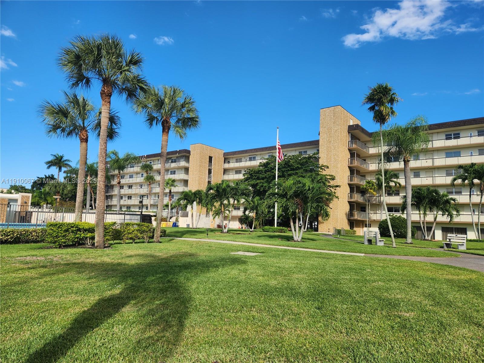 STARLITE CONDO - Residential