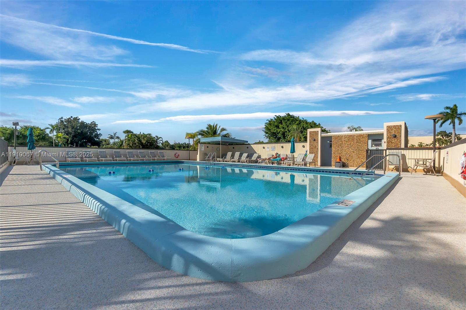 STARLITE CONDO - Residential