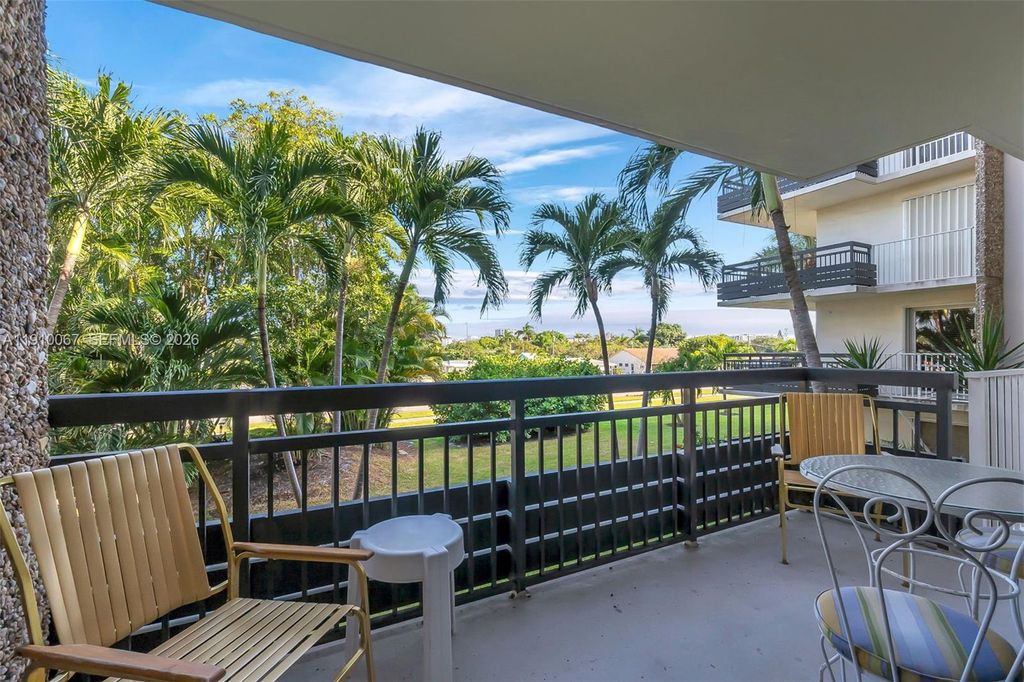 Photo of 555 NW 4th Ave #2200, Boca Raton, FL 33432 (MLS # A11910067)