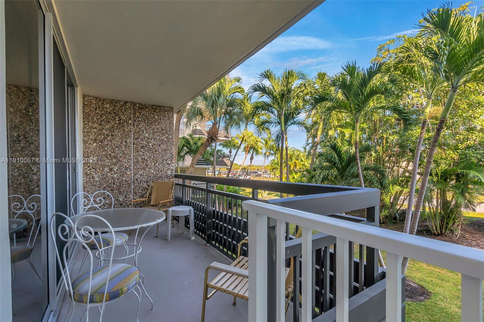 STARLITE CONDO - Residential