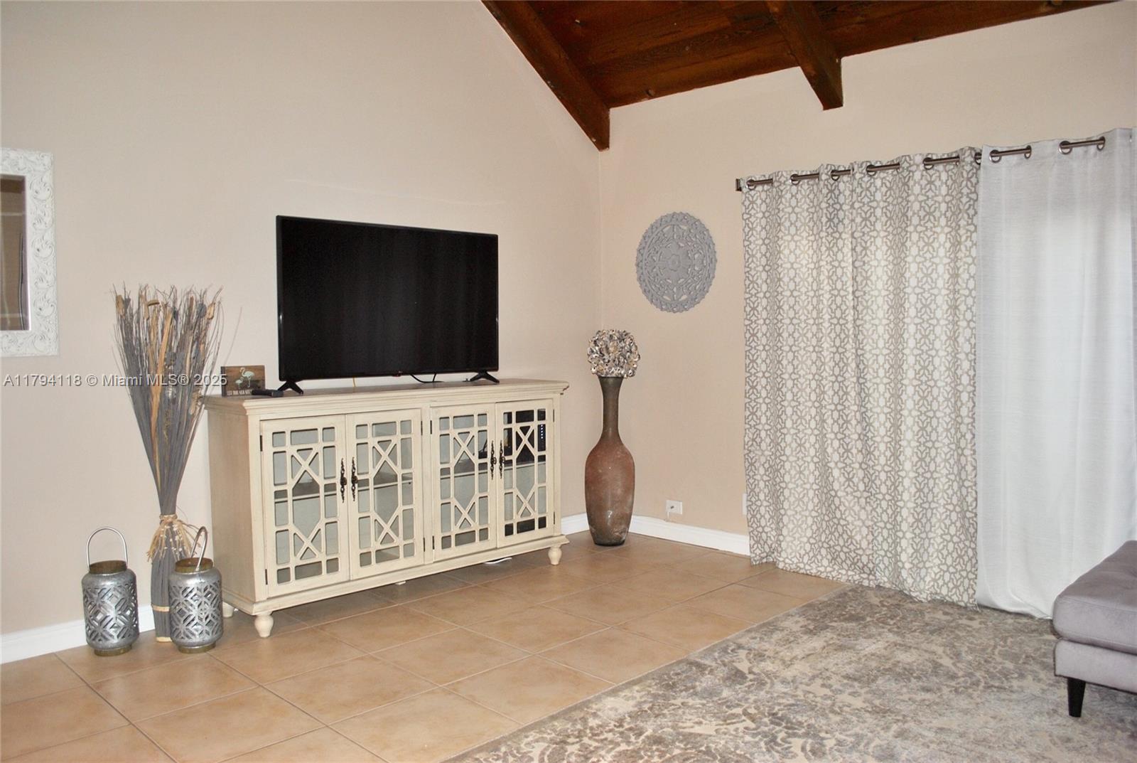 49 Deer Creek Rd E105