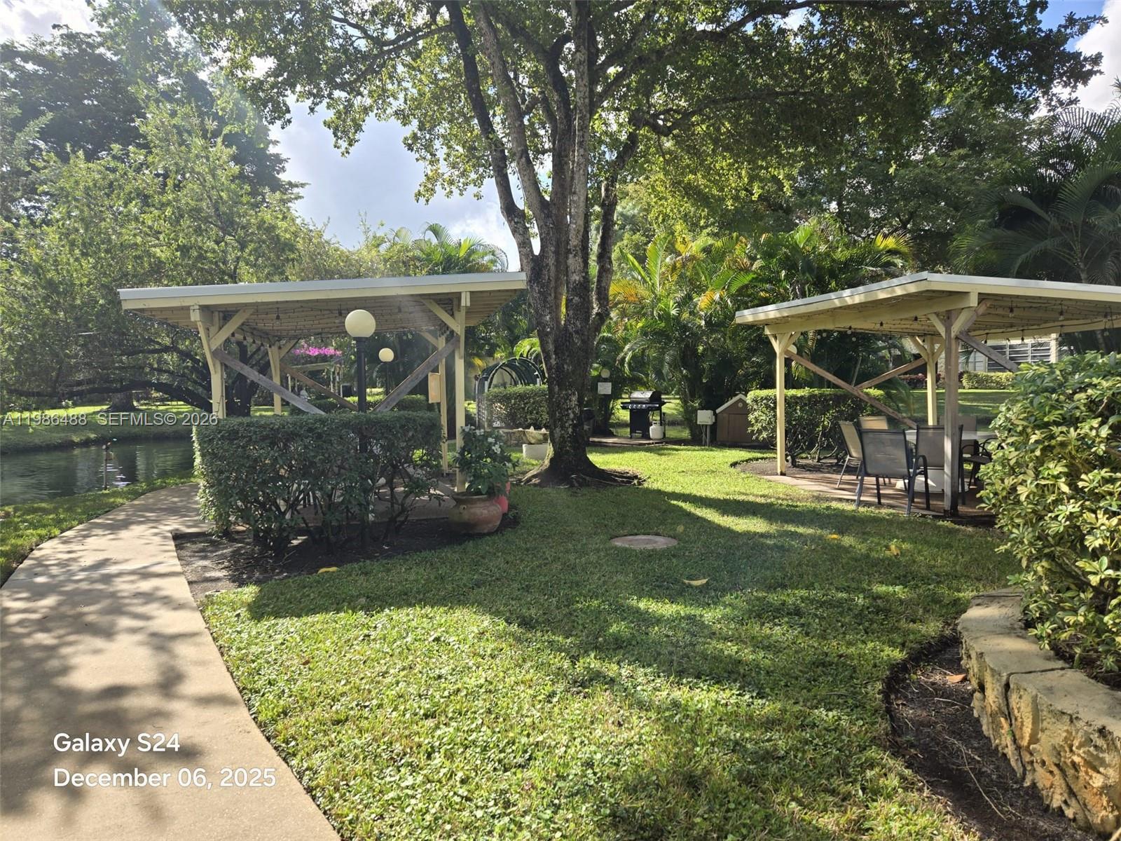 QUINSANA GARDENS CONDO - Residential Lease