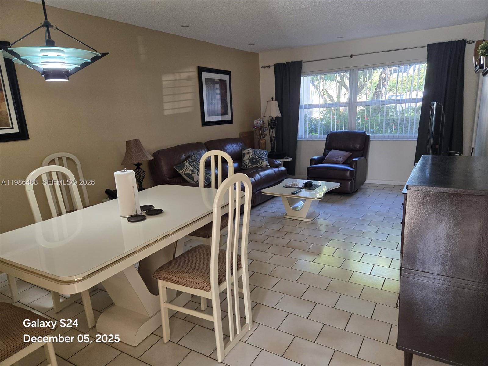 QUINSANA GARDENS CONDO - Residential Lease