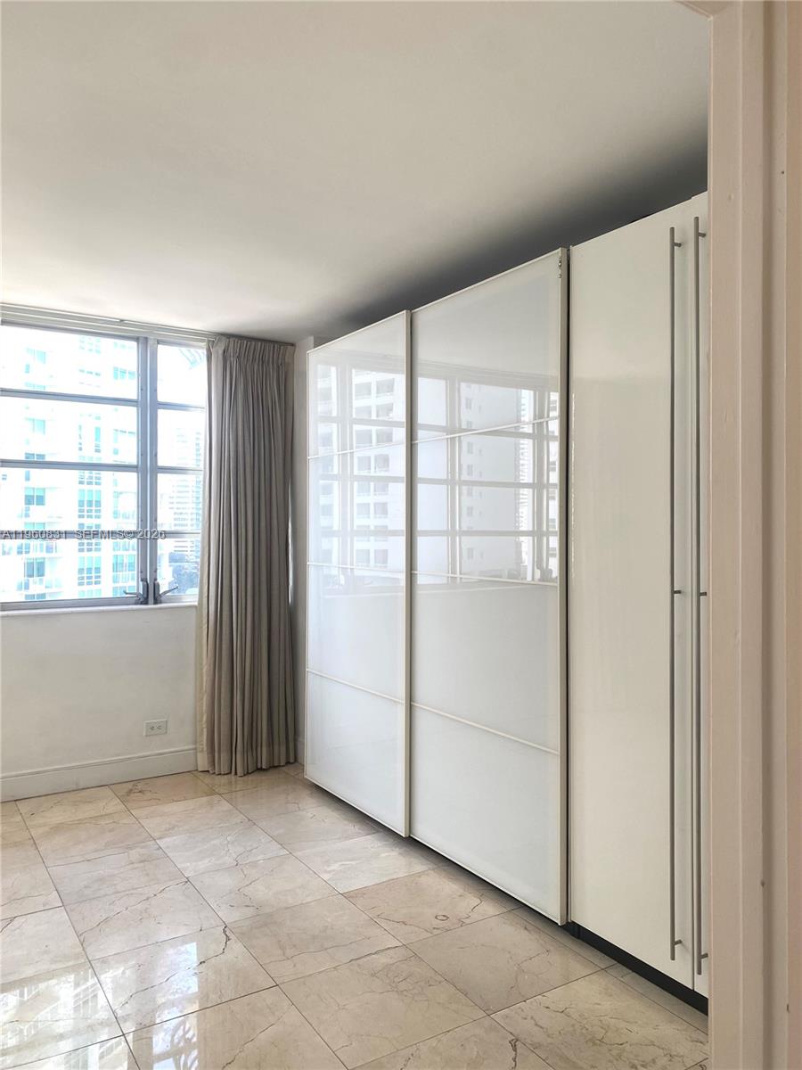 BRICKELL BAY TOWER CONDO - Residential Lease