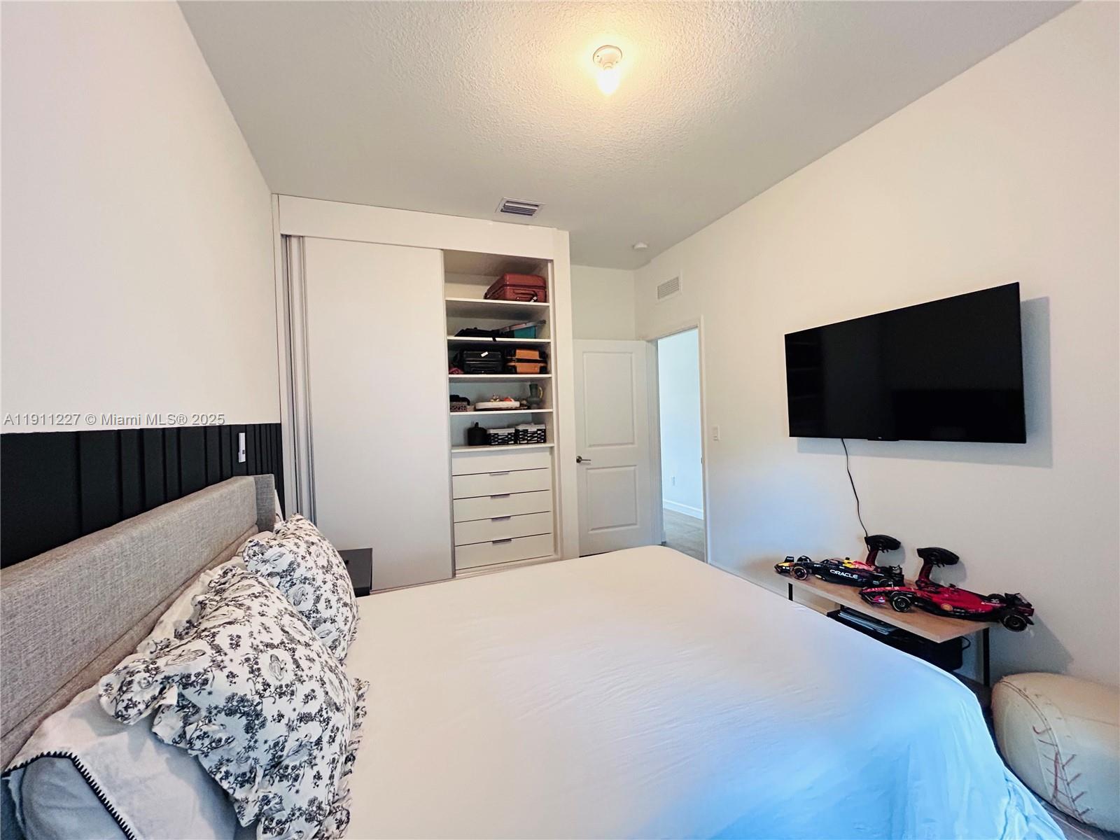 ARDEN PUD POD I NORTH - Residential Lease