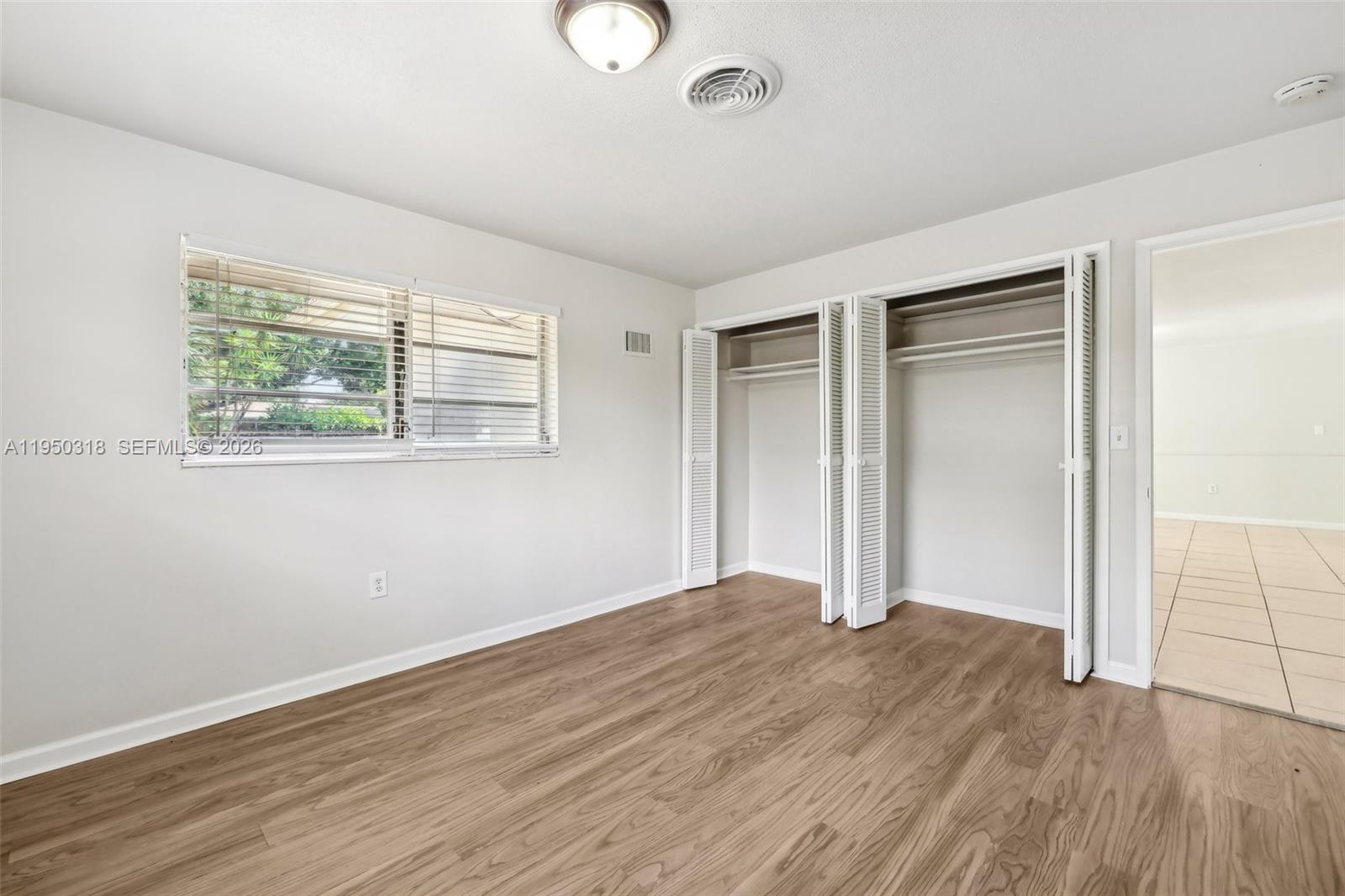 COUNTRY CLUB VILLAGE SEC - Residential