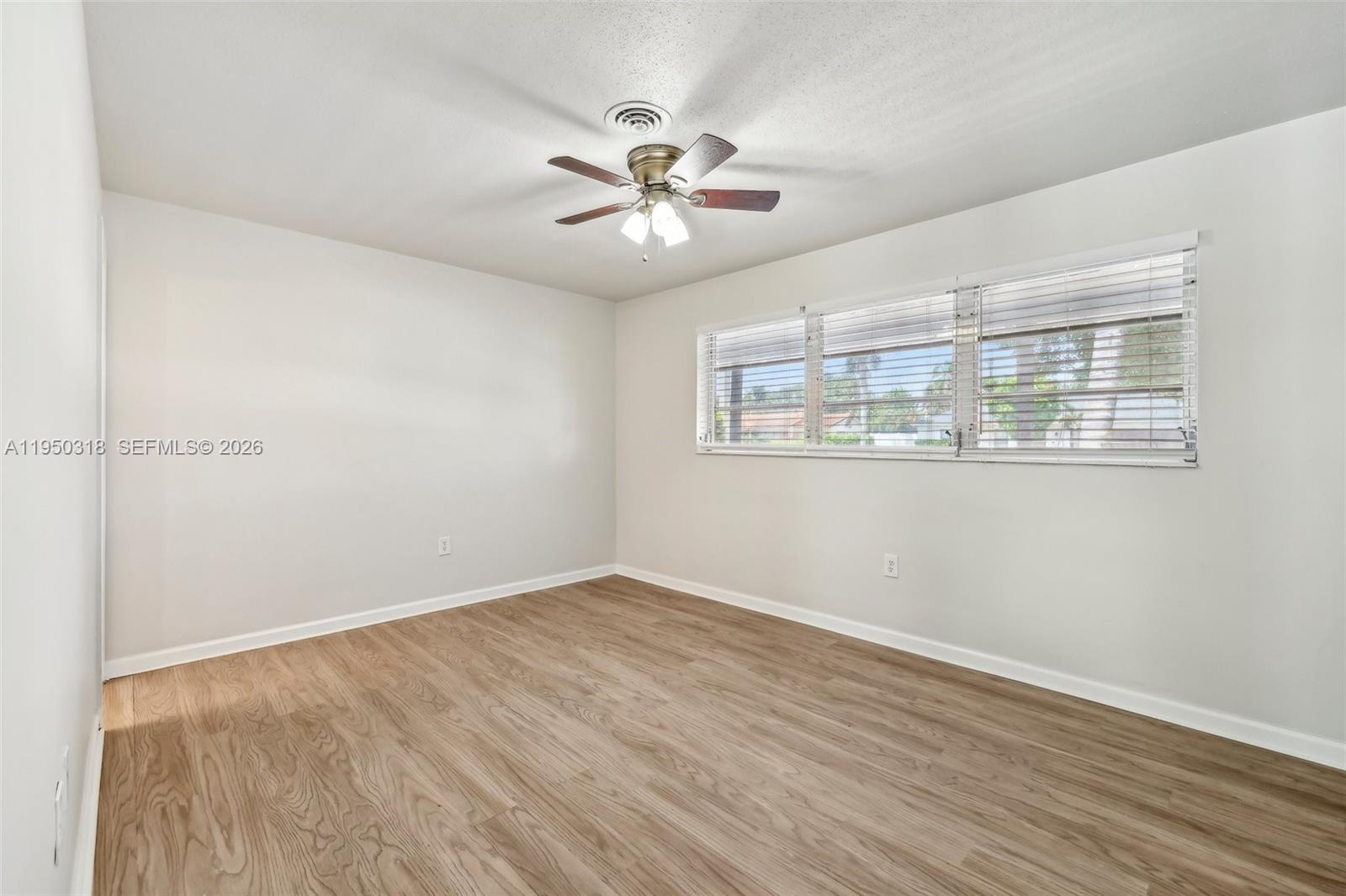 COUNTRY CLUB VILLAGE SEC - Residential