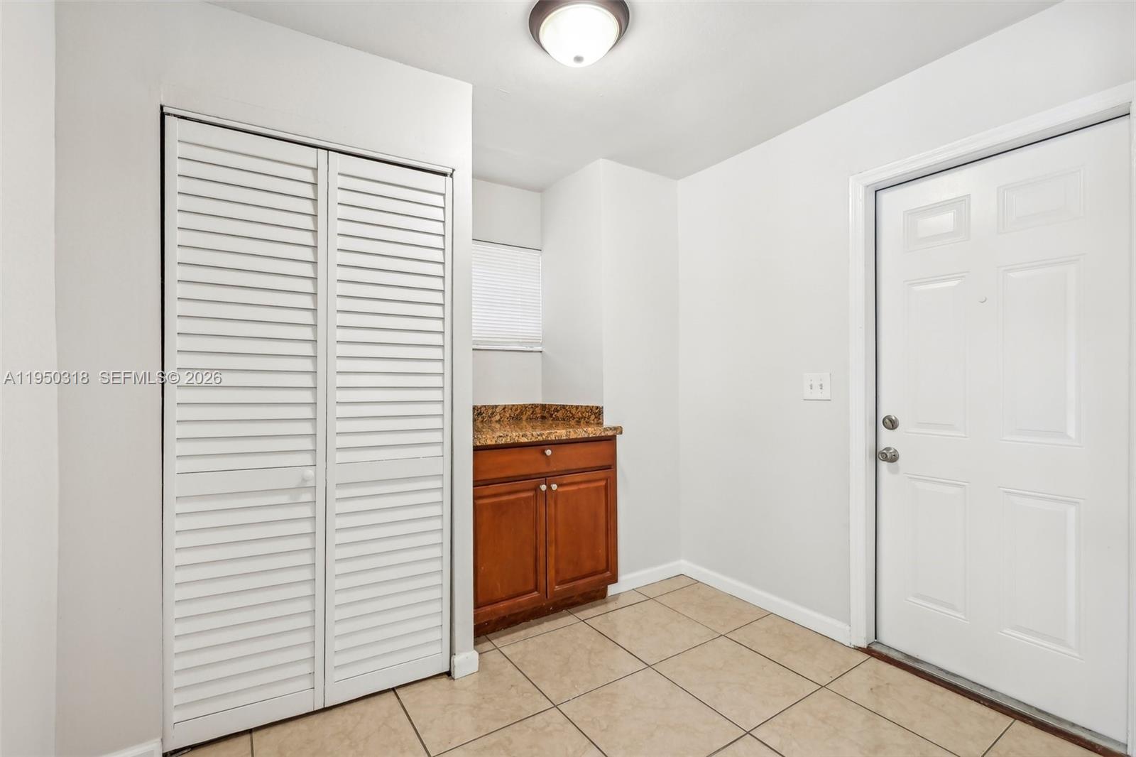 COUNTRY CLUB VILLAGE SEC - Residential