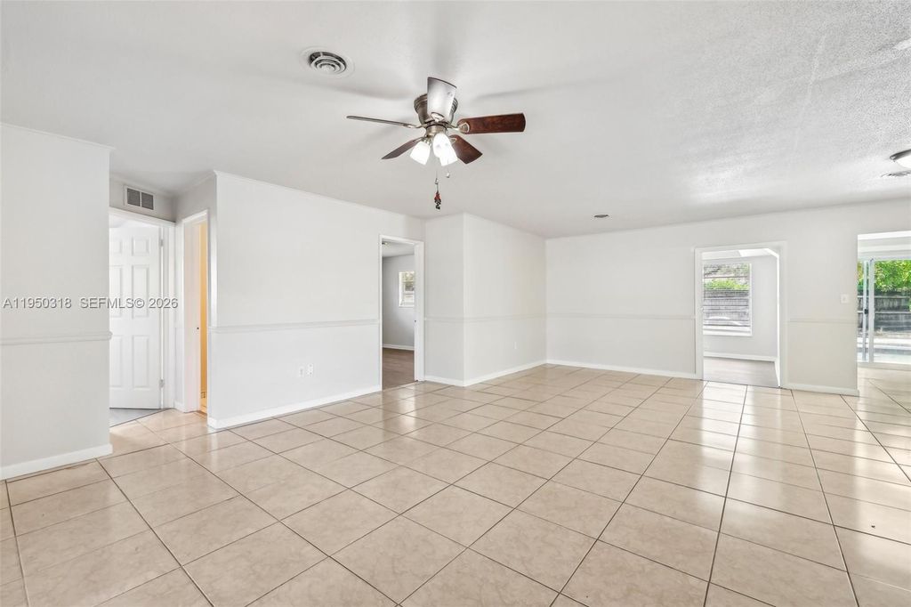Photo of 334 NW 12th Ave, Boca Raton, FL 33486 (MLS # A11950318)