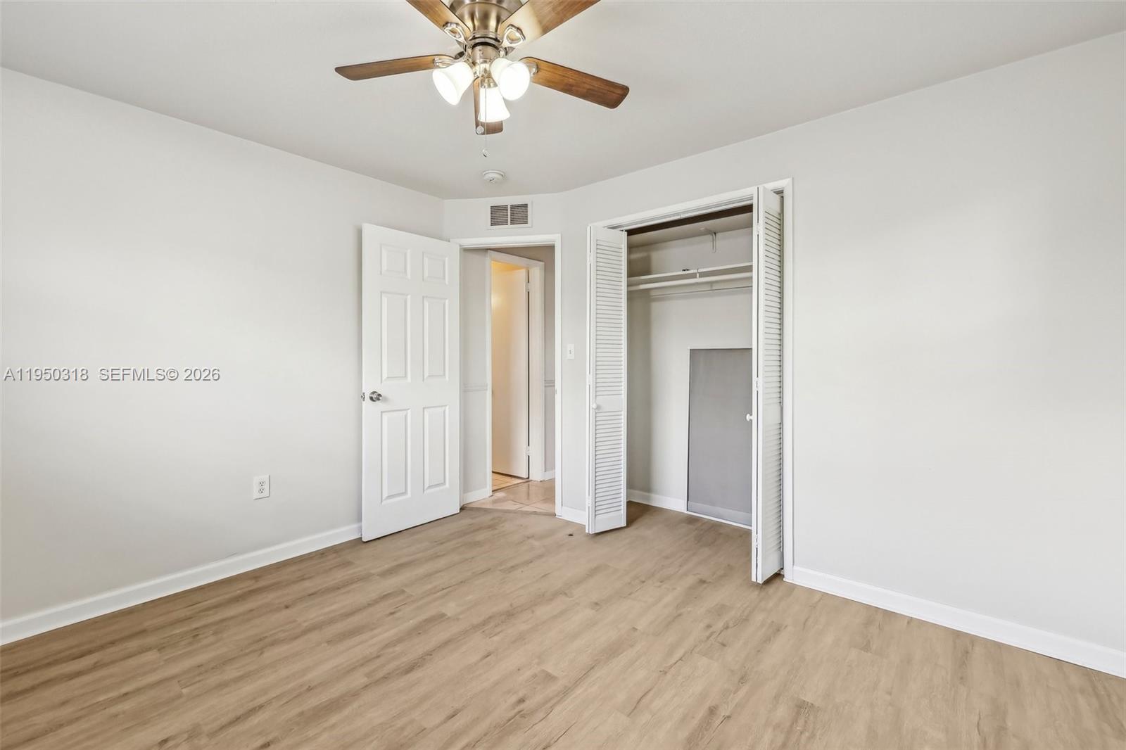 COUNTRY CLUB VILLAGE SEC - Residential