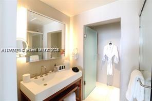 FORT LAUDERDALE RESIDENCE - Residential
