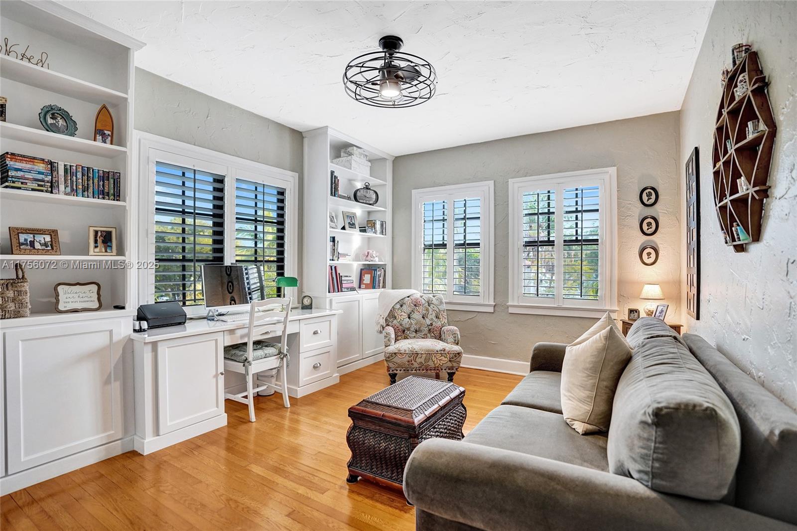 FLAMINGO PARK - Residential