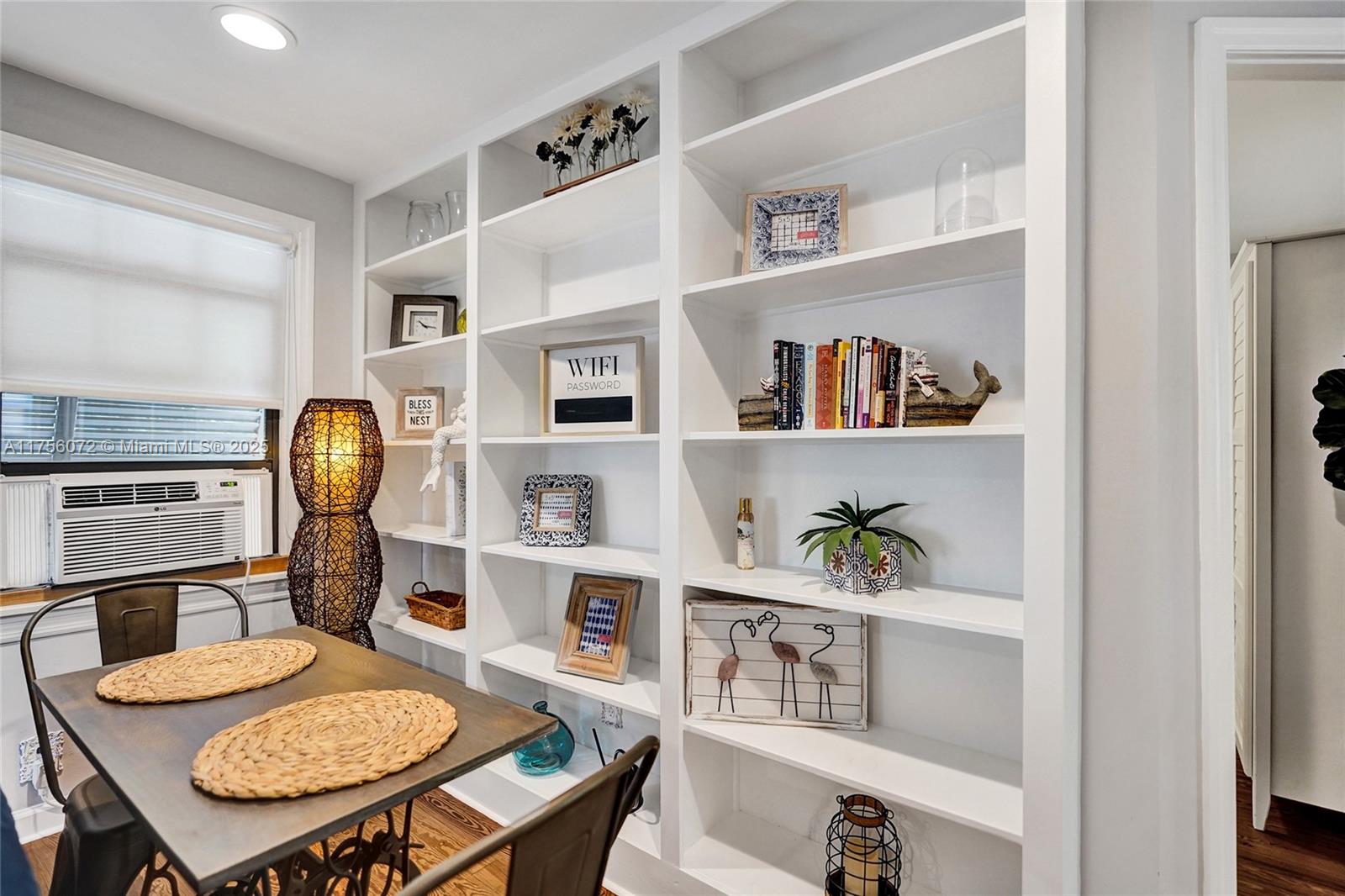 FLAMINGO PARK - Residential