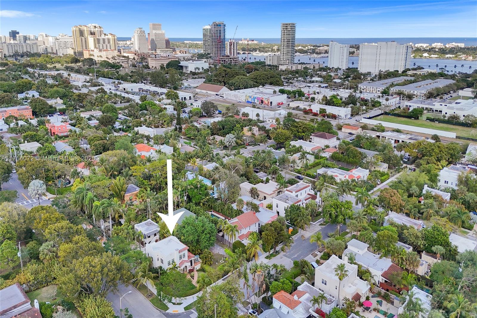 621 Biscayne Dr