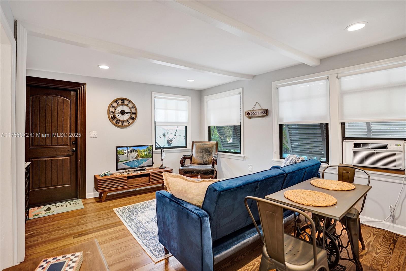 FLAMINGO PARK - Residential