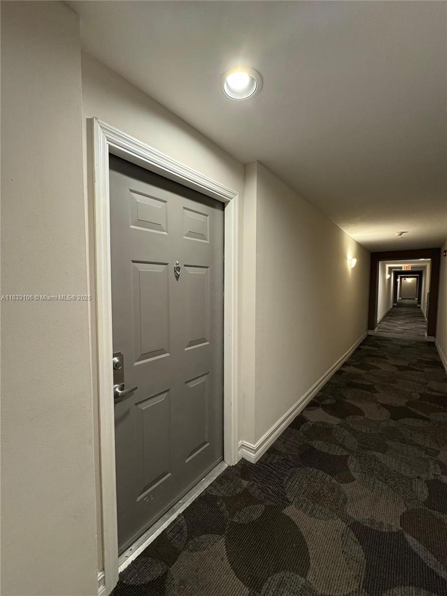 1919 Van Buren St 307A